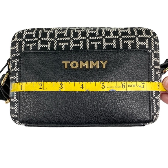Tommy Hilfiger Black and White Logo Camera Crossbody Bag - Picture 12 of 16